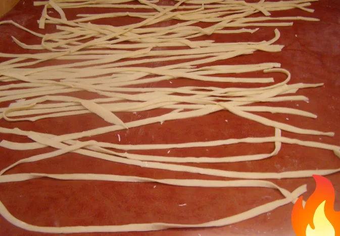 Постер Лапша домашняя молочная