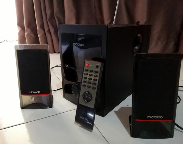 microlab-m700-u.jpg