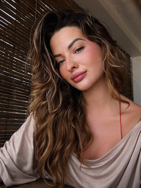 Ashley Resch Wallpapers Insta Fit Bio (4).jpg