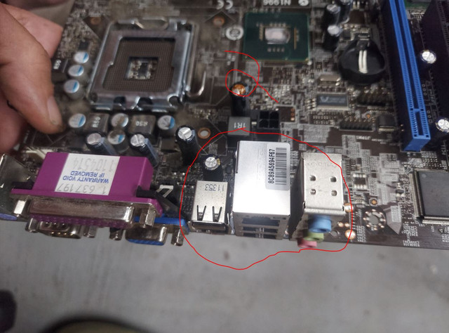 Usb metallic shroud