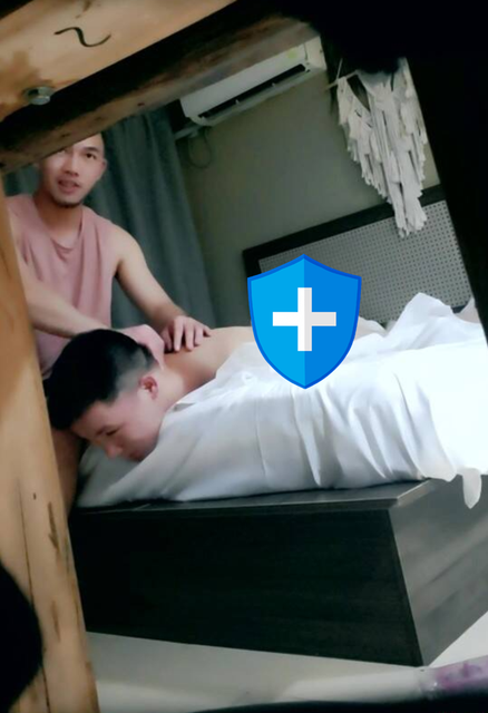 (按摩)奶狗弟弟小新花钱找按摩    脂包肌健壮按摩师.png