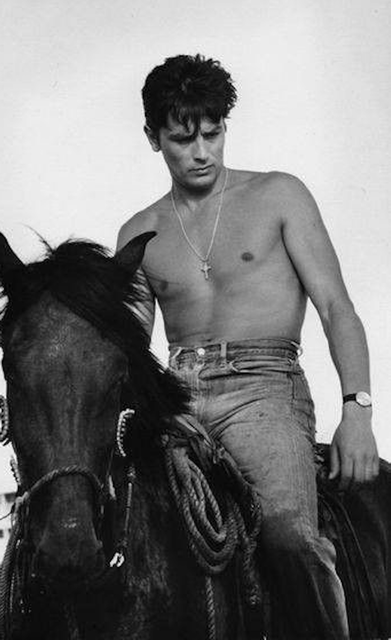 ALAIN-DELON-SHIRTLESS-HORSE-1