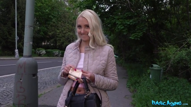 helena moeller in answer #1964270