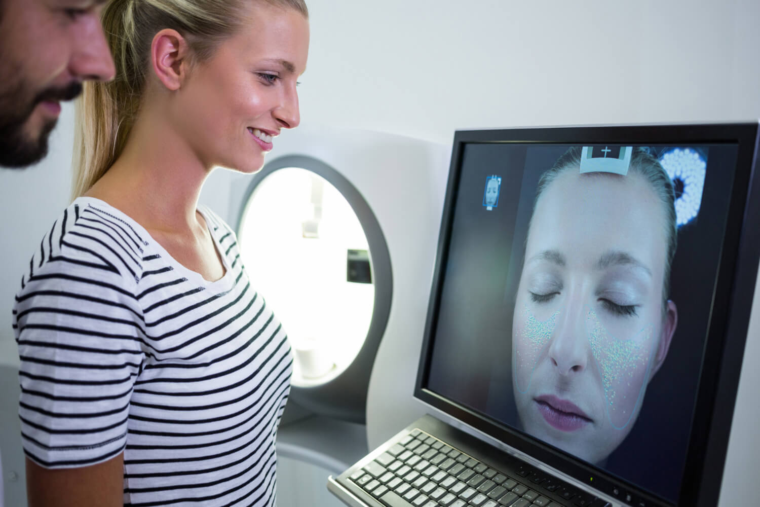 Diagnostic FOCUSKIN® : Personnalisez Votre Routine Anti-Âge avec le Protocole Fotona4D