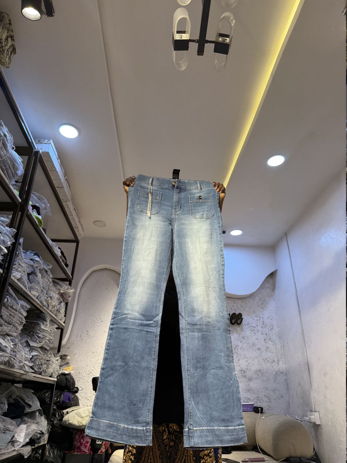 Waist 32