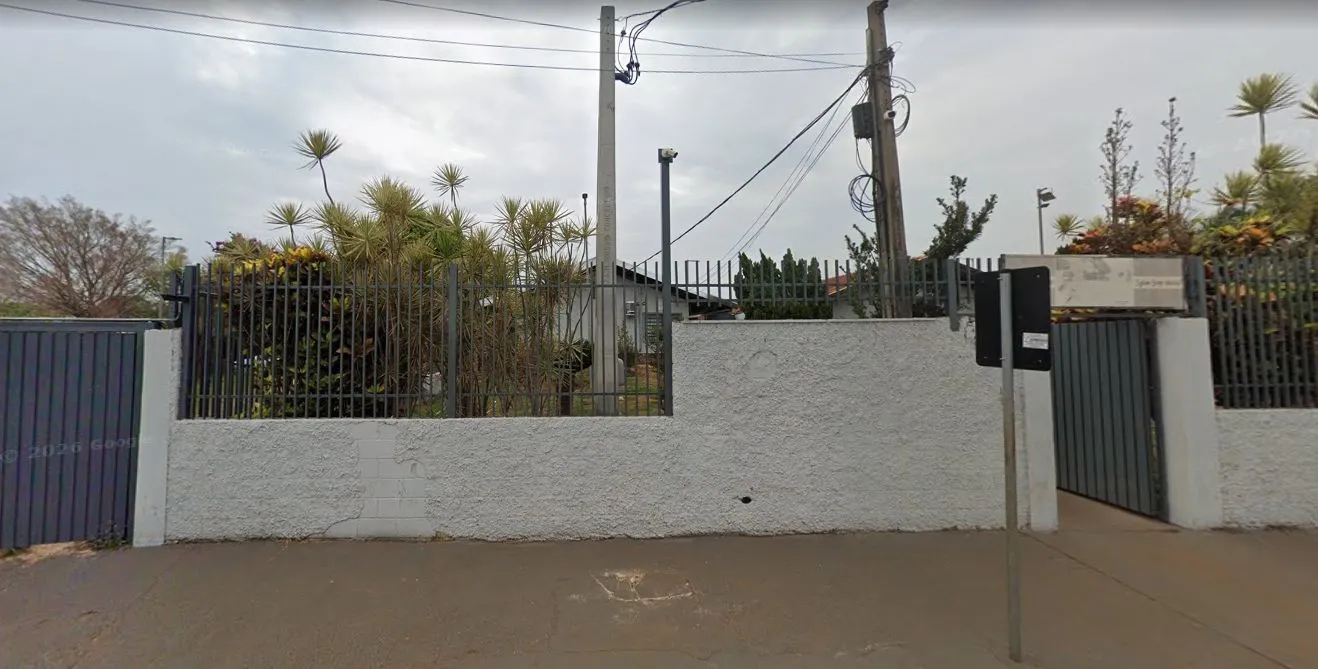 Escola Invasao