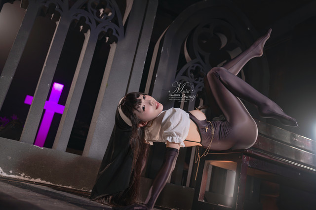 Yiko湿润兔 布道圣女 54.jpg