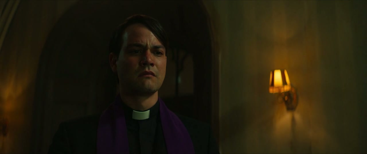 The Pope's Exorcist Screenshot