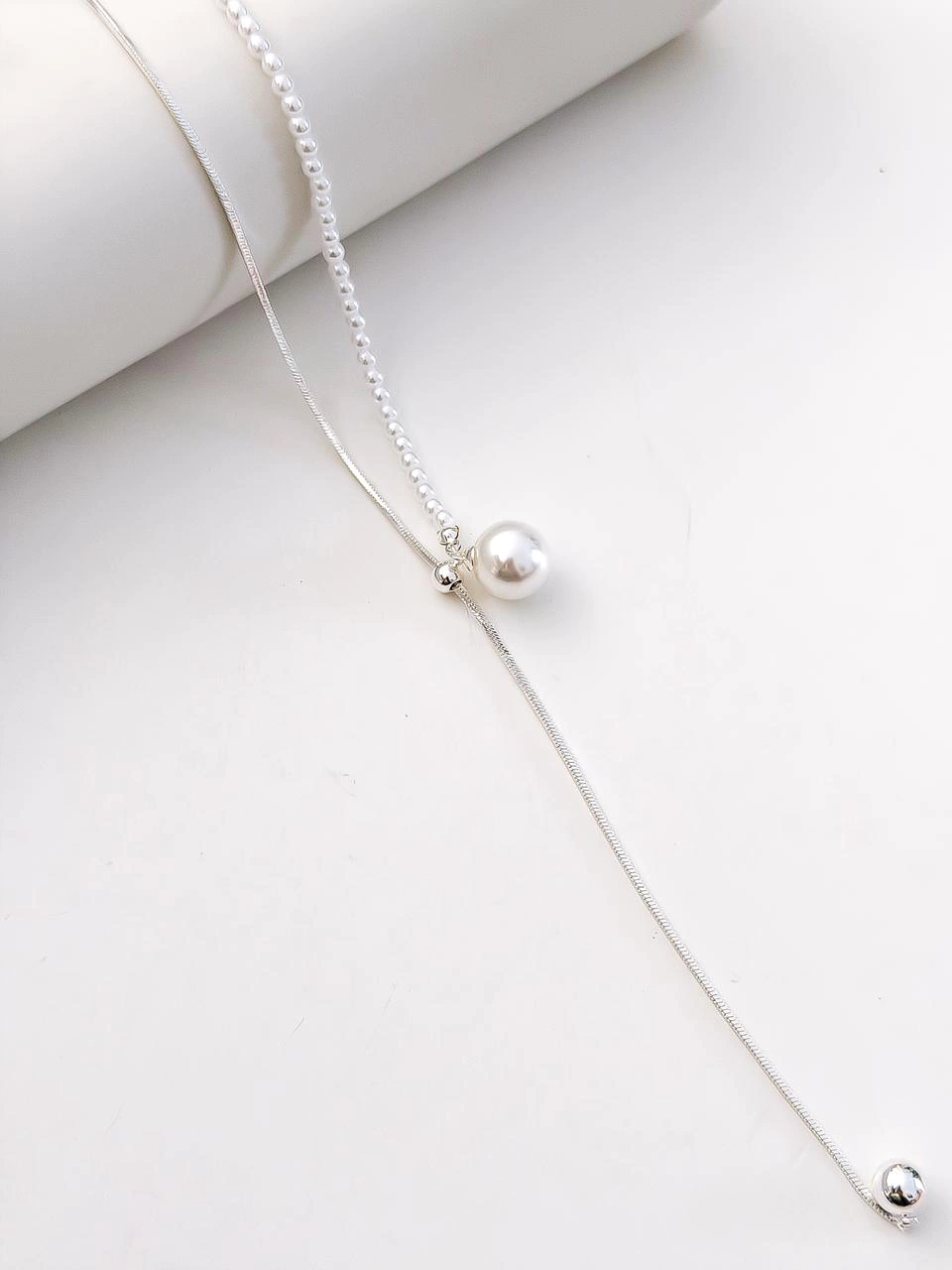 Collar Corbatero Blanco