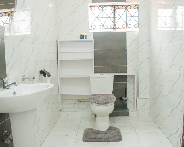Ckay's Homes furnished accommodation photograph 8