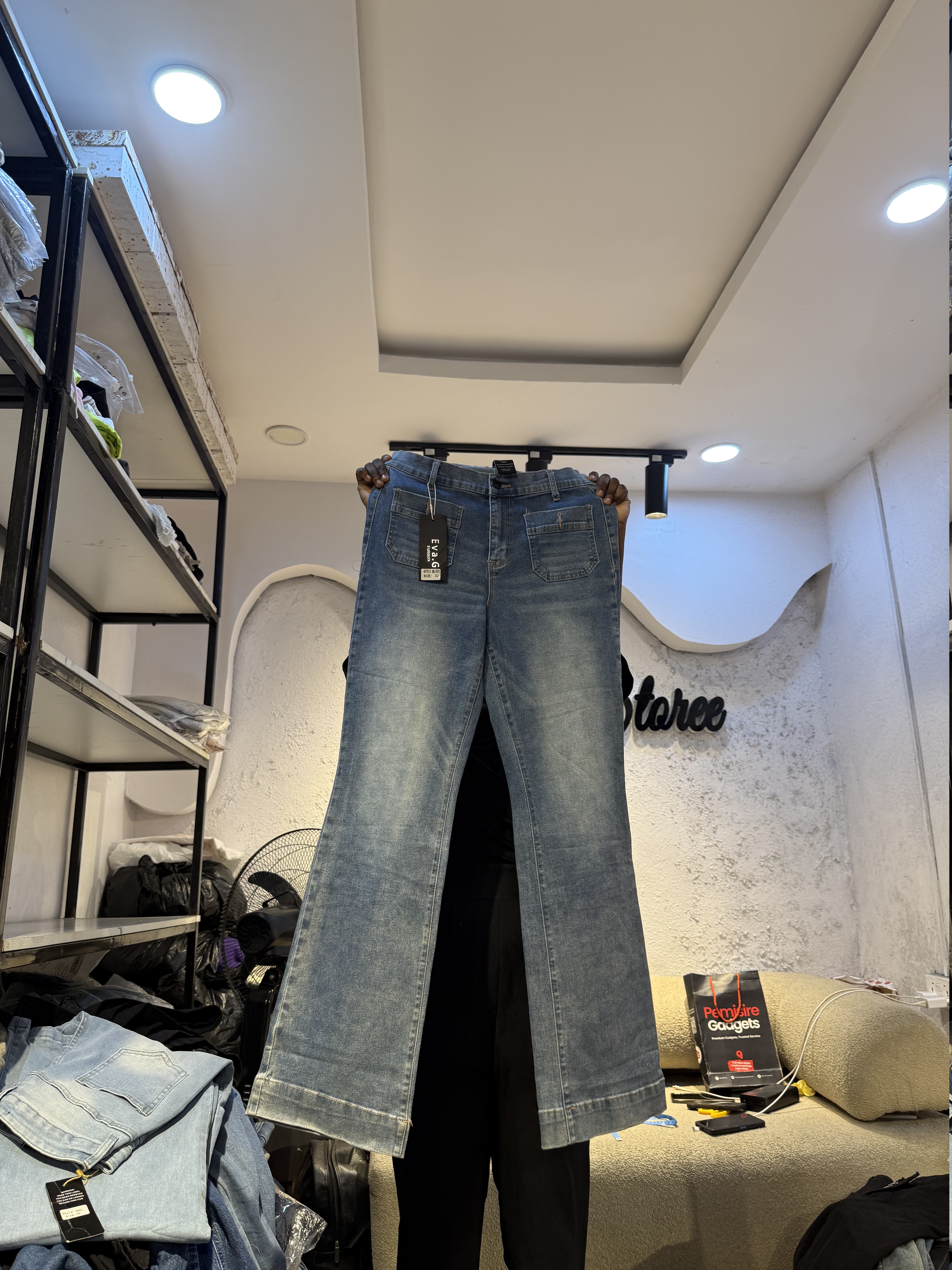Waist 30