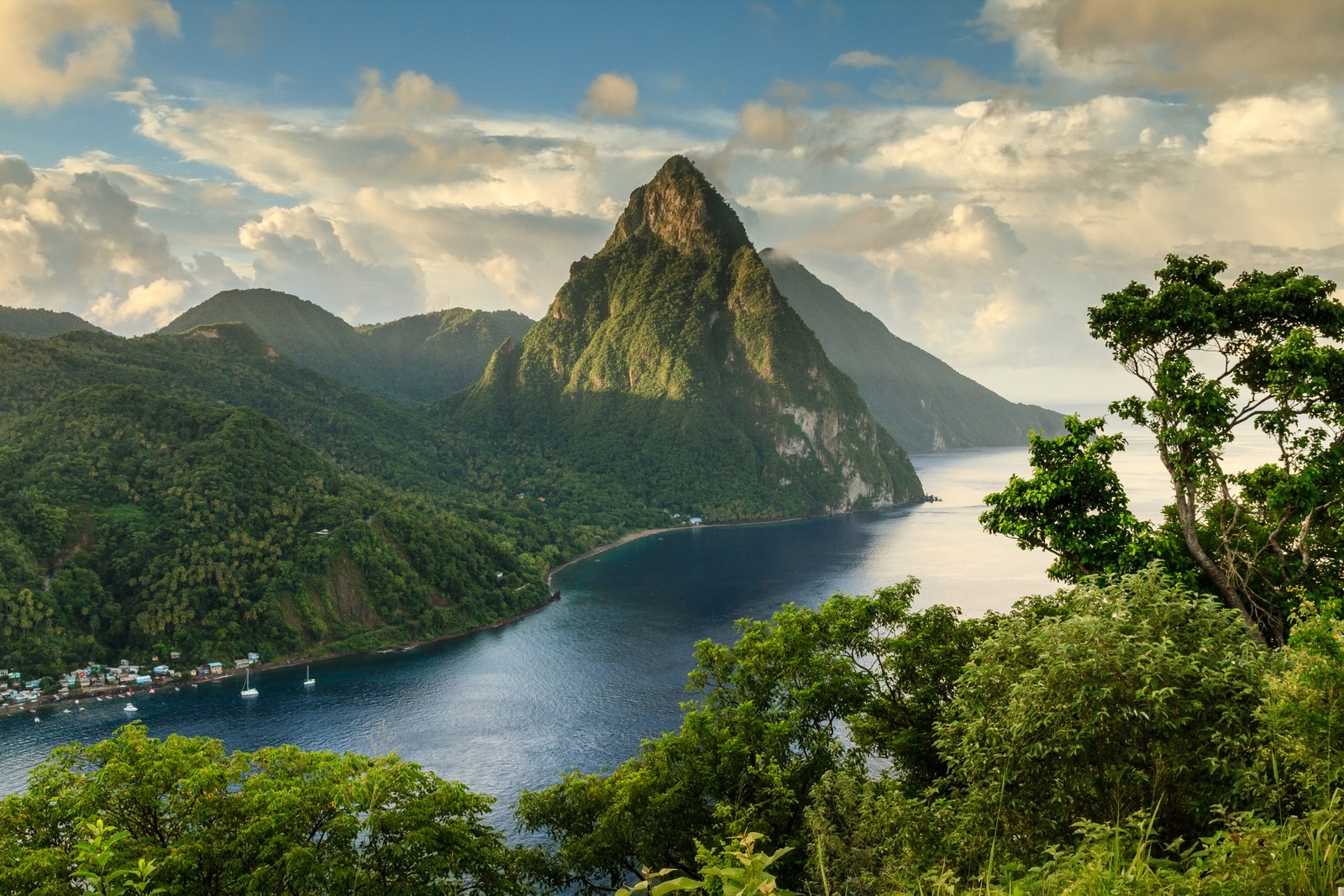 Pitons-St-Lucia.jpg