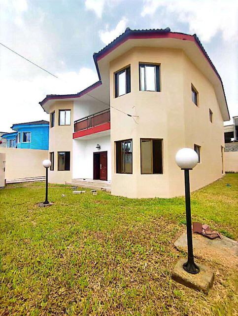 Villa · Riviera-4 World City, Cocody · à vendre