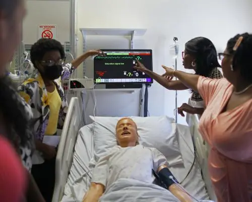 Trump-Era Immigration Cuts Could Deepen US Caregiver Crisis