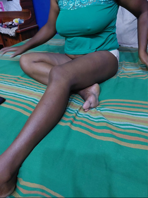 Wife Mom Aunty ki incest dunia with pics & Gifs