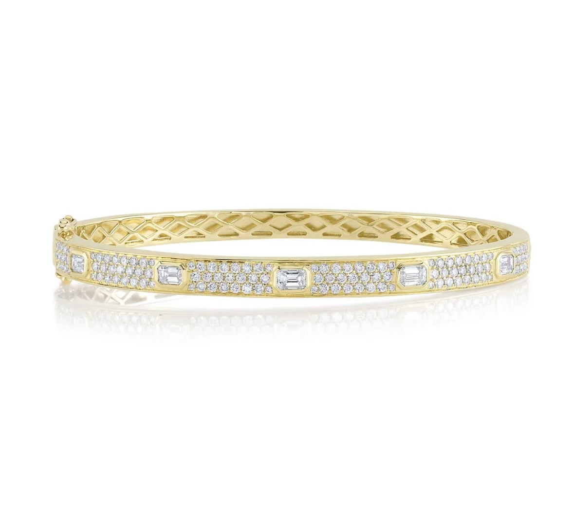 1.80ct Diamond Emerald Pavé Bangle