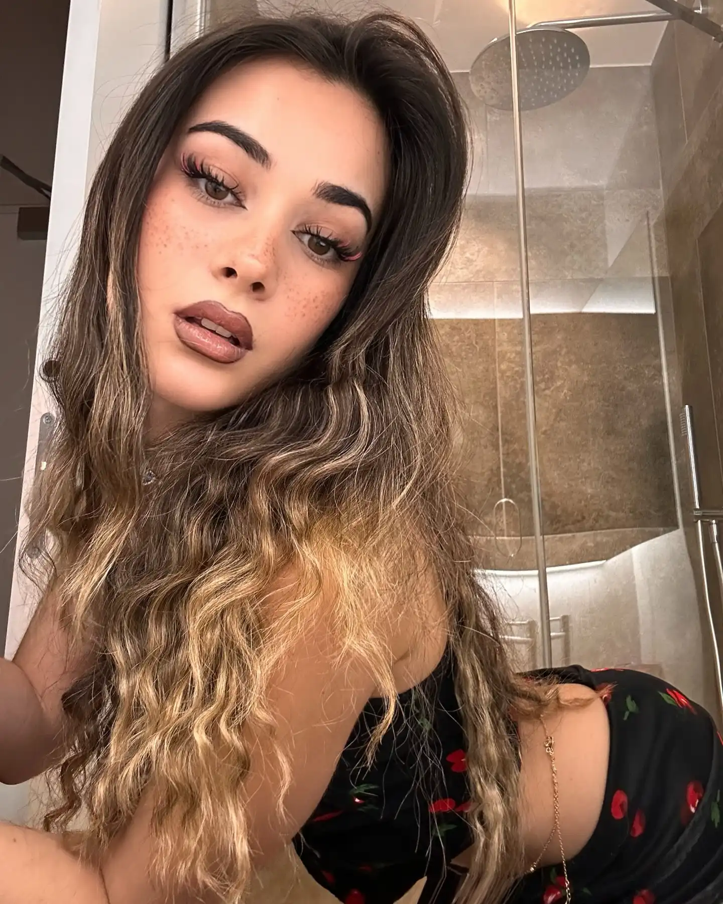 Noemijix Wallpapers Insta Sport Bio (10)