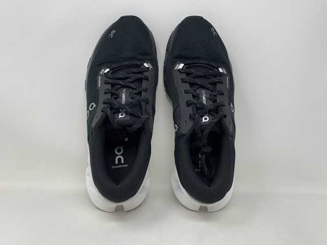 Men's On Cloudflyer 5, Black/White, 8.5 D Medium US detailed image 4