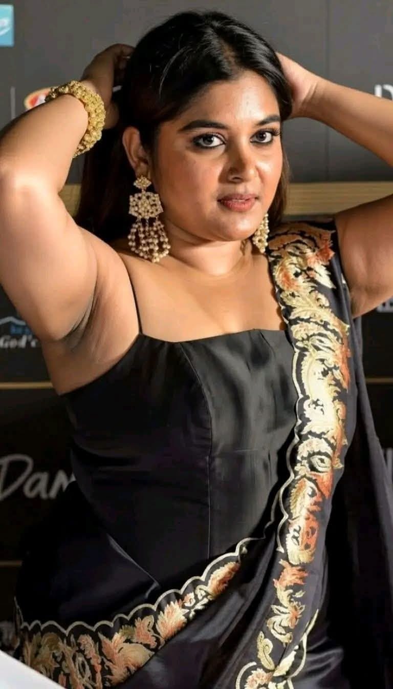 Desi Girl Armpit Close Up