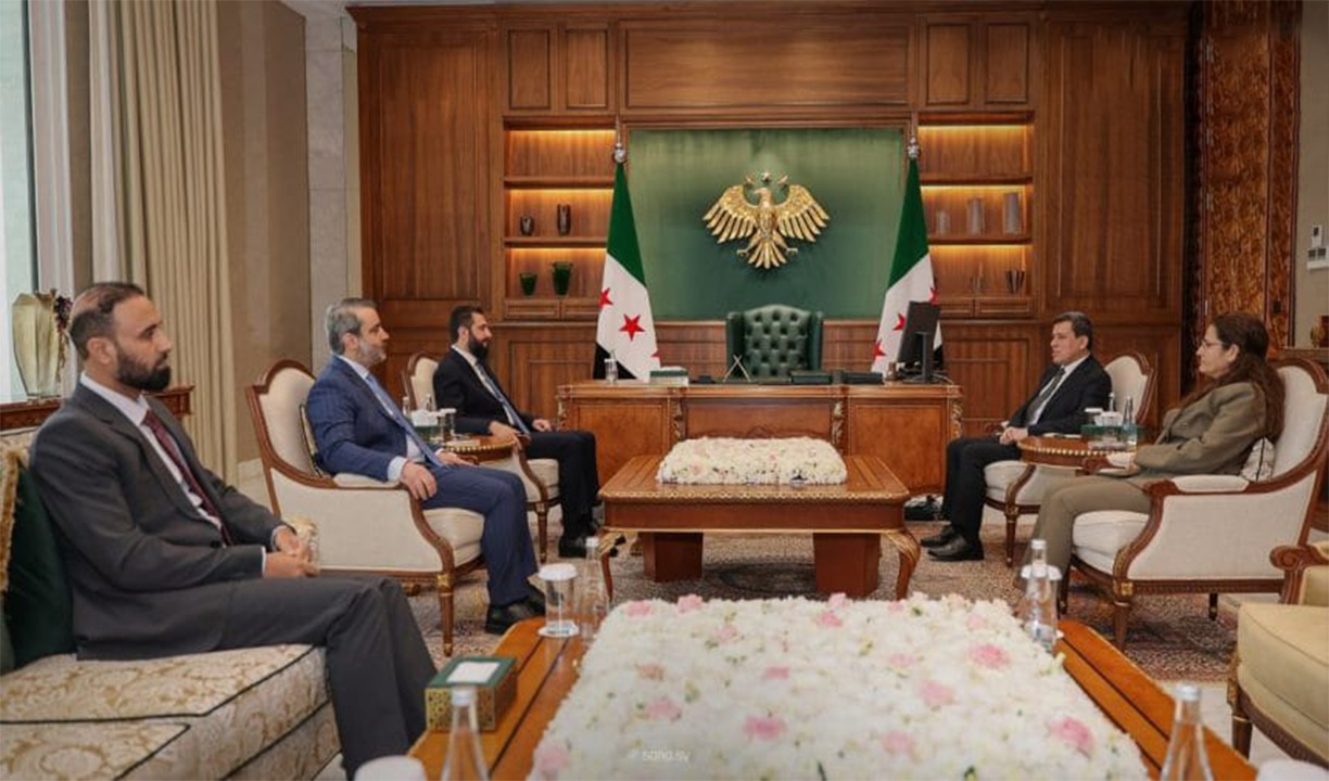 الرئيس الشرع يستقبل مظلوم عبدي في قصر الشعب بدمشق