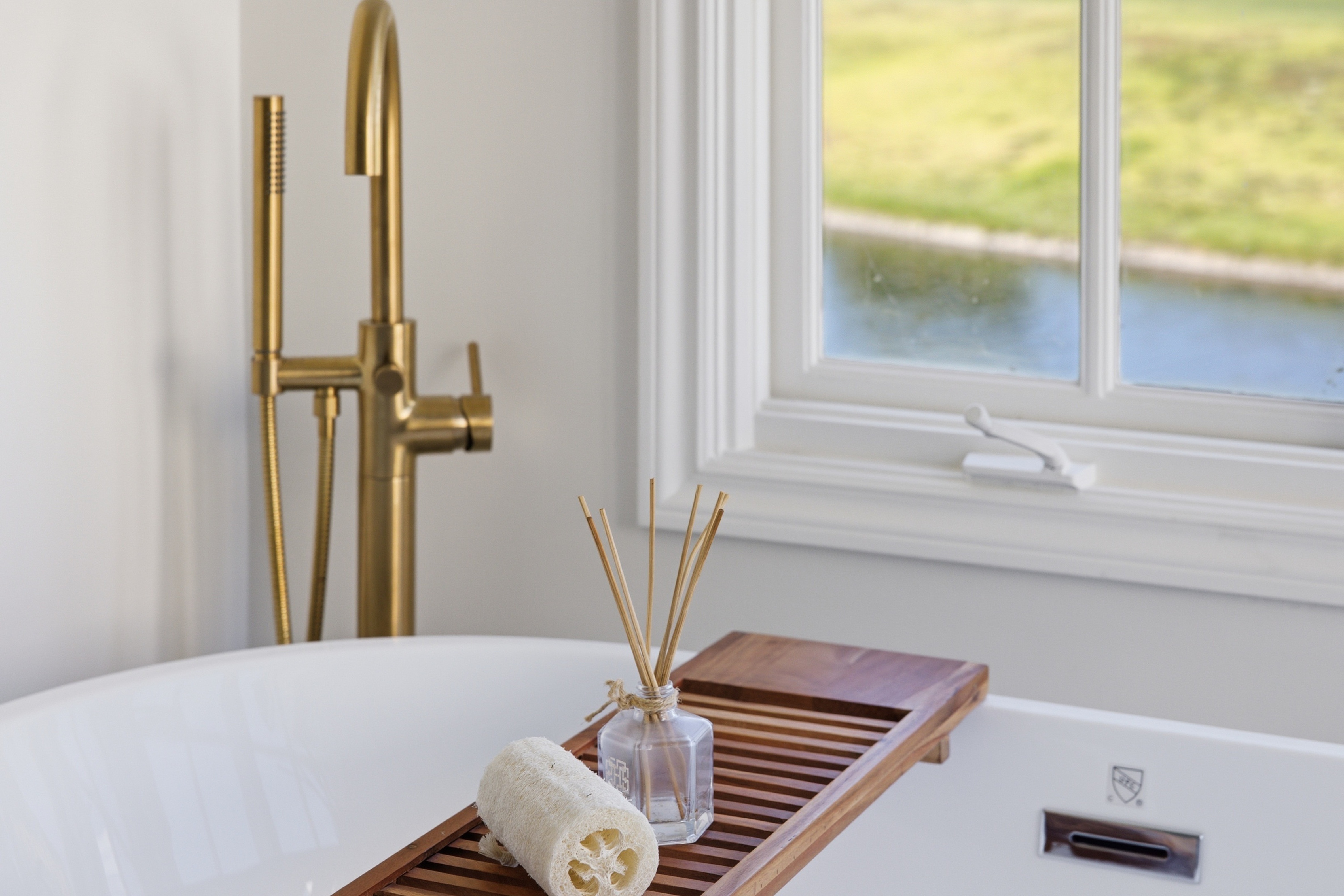 Bath detail