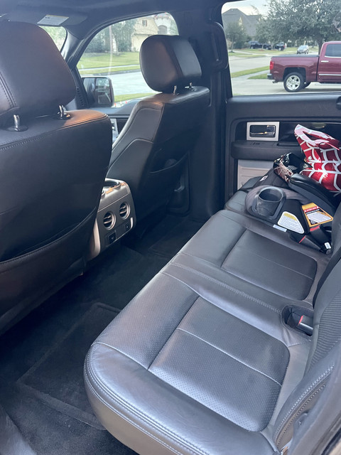 Inside the 2014 Ford F‑150 Platinum: A Detailed Look at Its Cabin