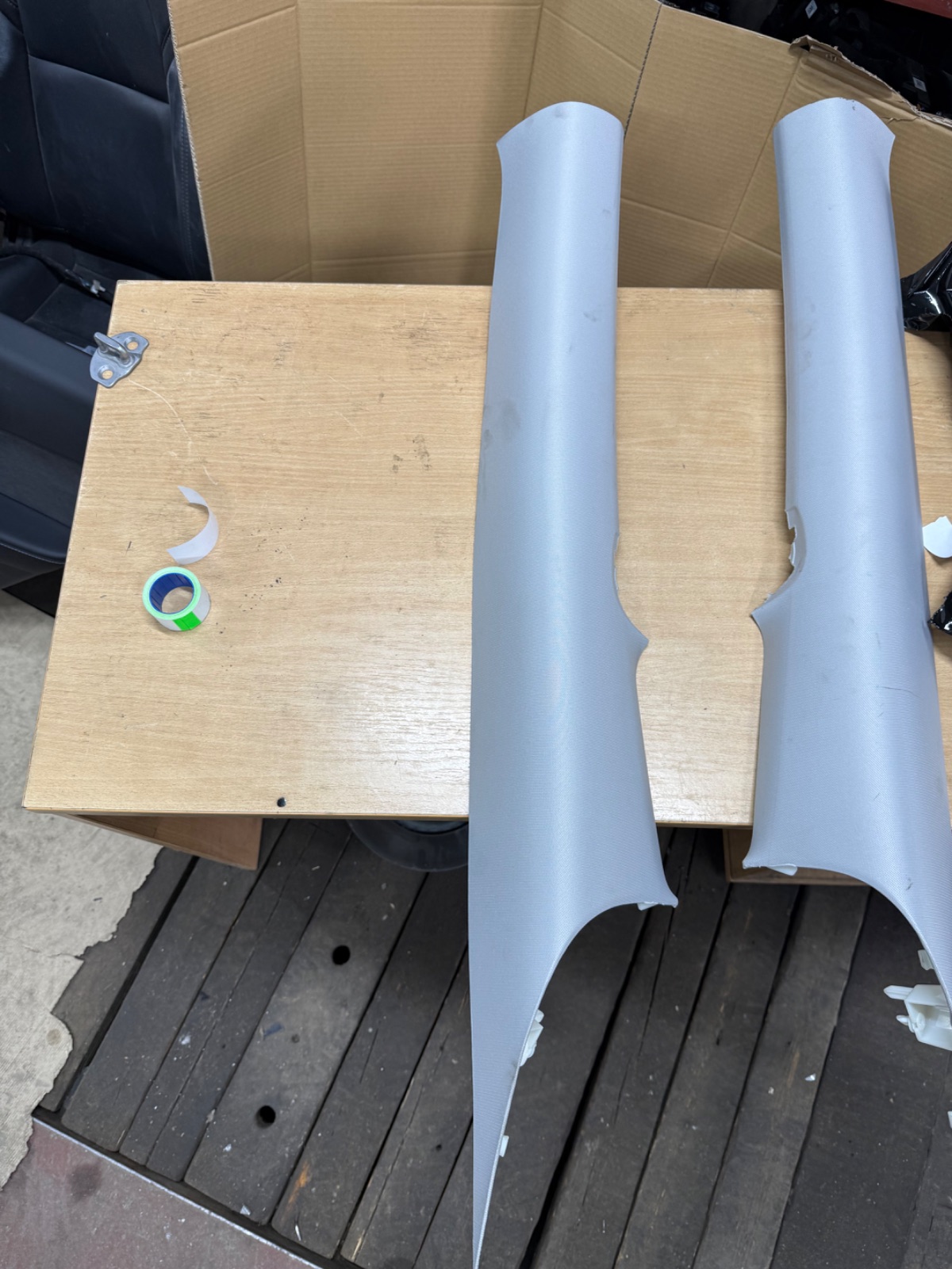 Накладка задней стойки левая  Tesla Model 3 2021
