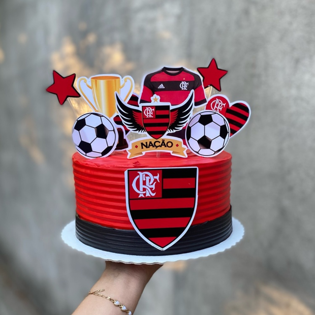 Modelo de topo de bolo pronto 1