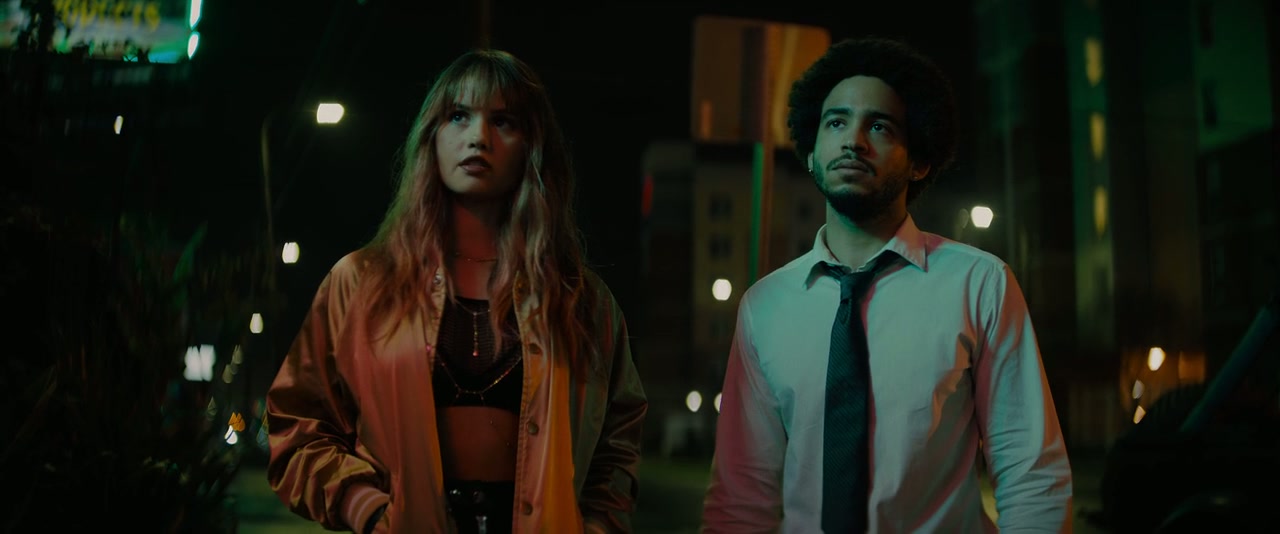 Night Teeth Screenshot