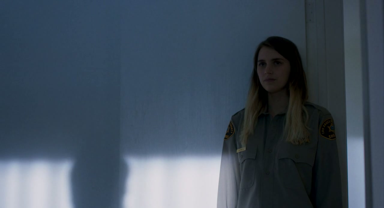 Too Old to Die Young Screenshot