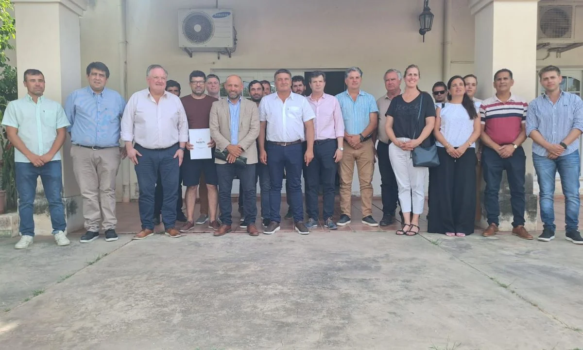 El ministro Puccini y el Senador Michlig entregaron fondos para el Desarrollo Regional en el Departamento San Cristóbal.
