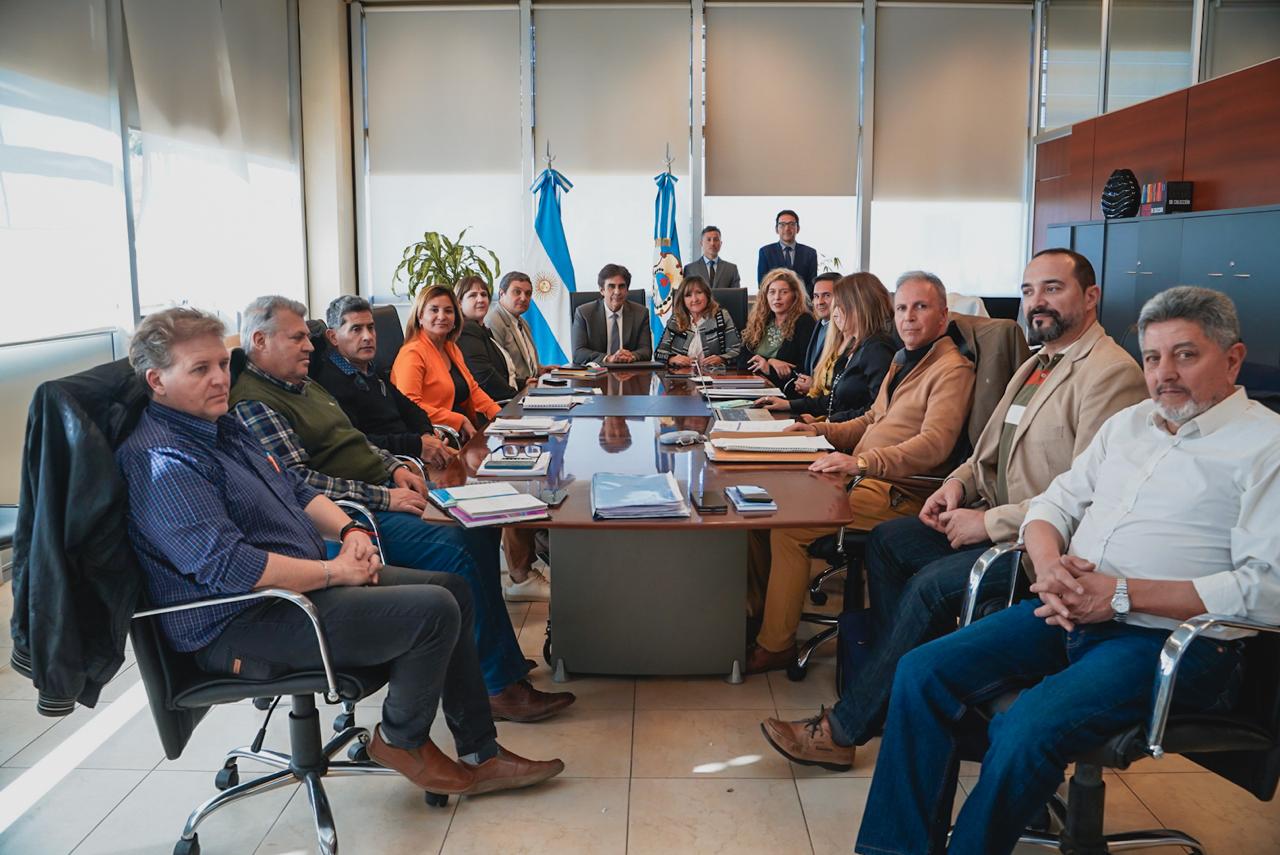 ÚLTIMO MOMENTO: el Gobierno Provincial llegó a un acuerdo con los Gremios Docentes