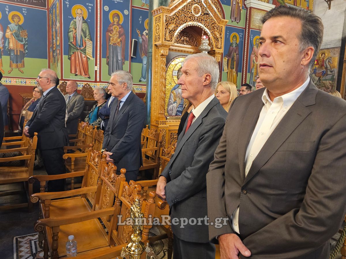 δικηγοροι016