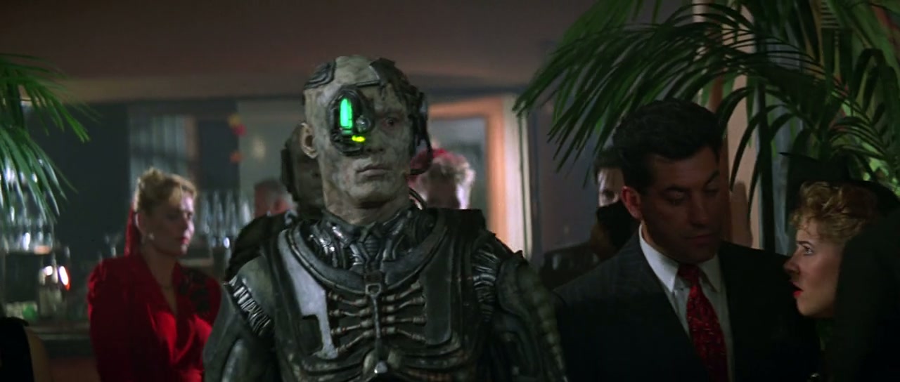 Star Trek: First Contact Screenshot