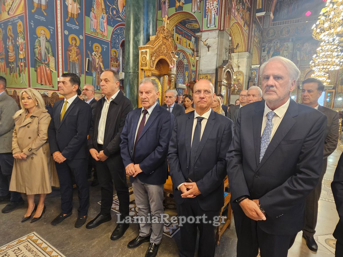 δικηγοροι009