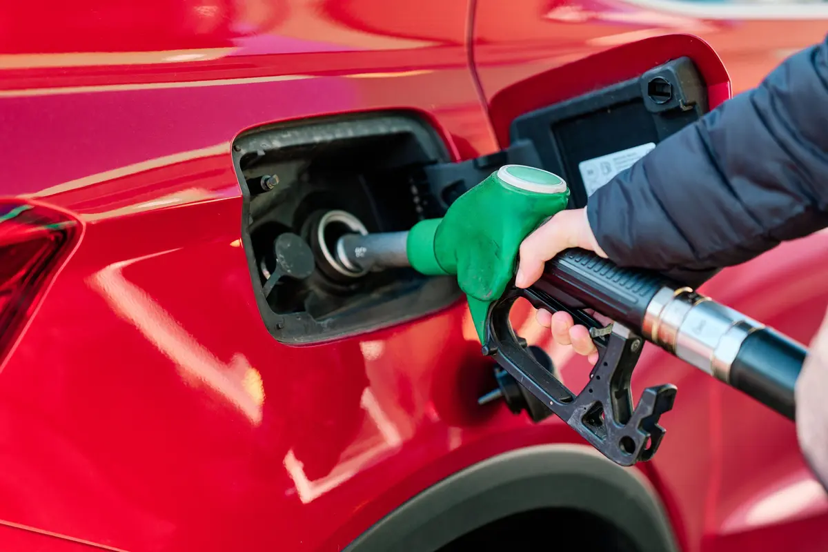 Europa, în pragul unei crize energetice: Analistii avertizează că petrolul s-ar putea epuiza în câteva săptămâni