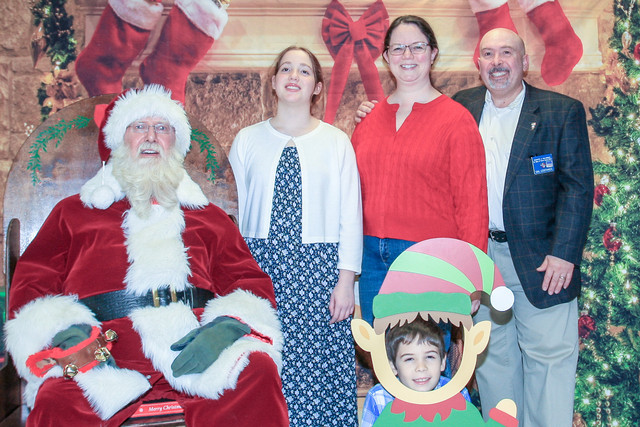 Santa2024-290.jpg