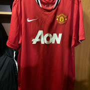 man-utd-11-home-pulls21