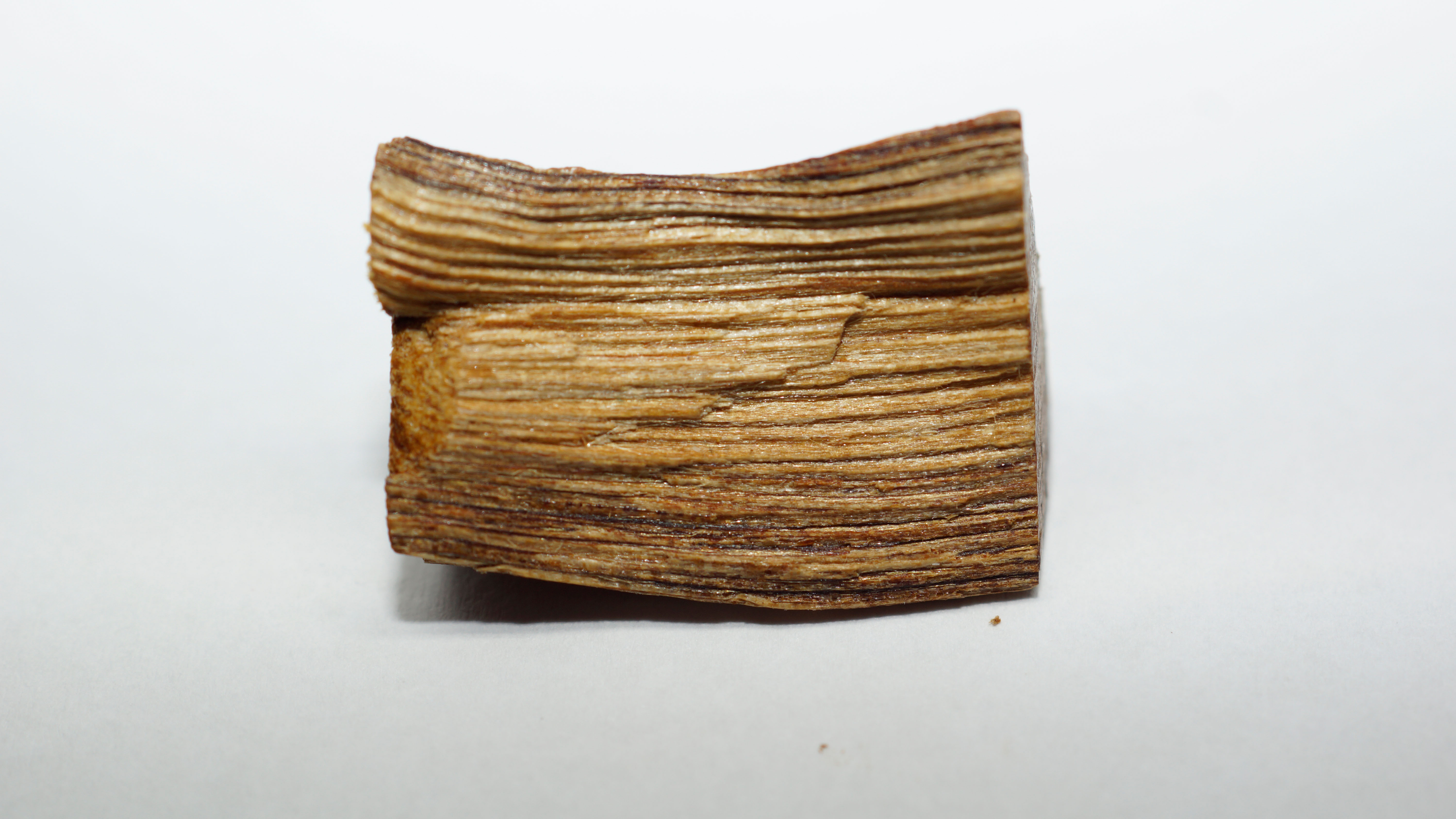 [Ouddict.com] Oud Wood