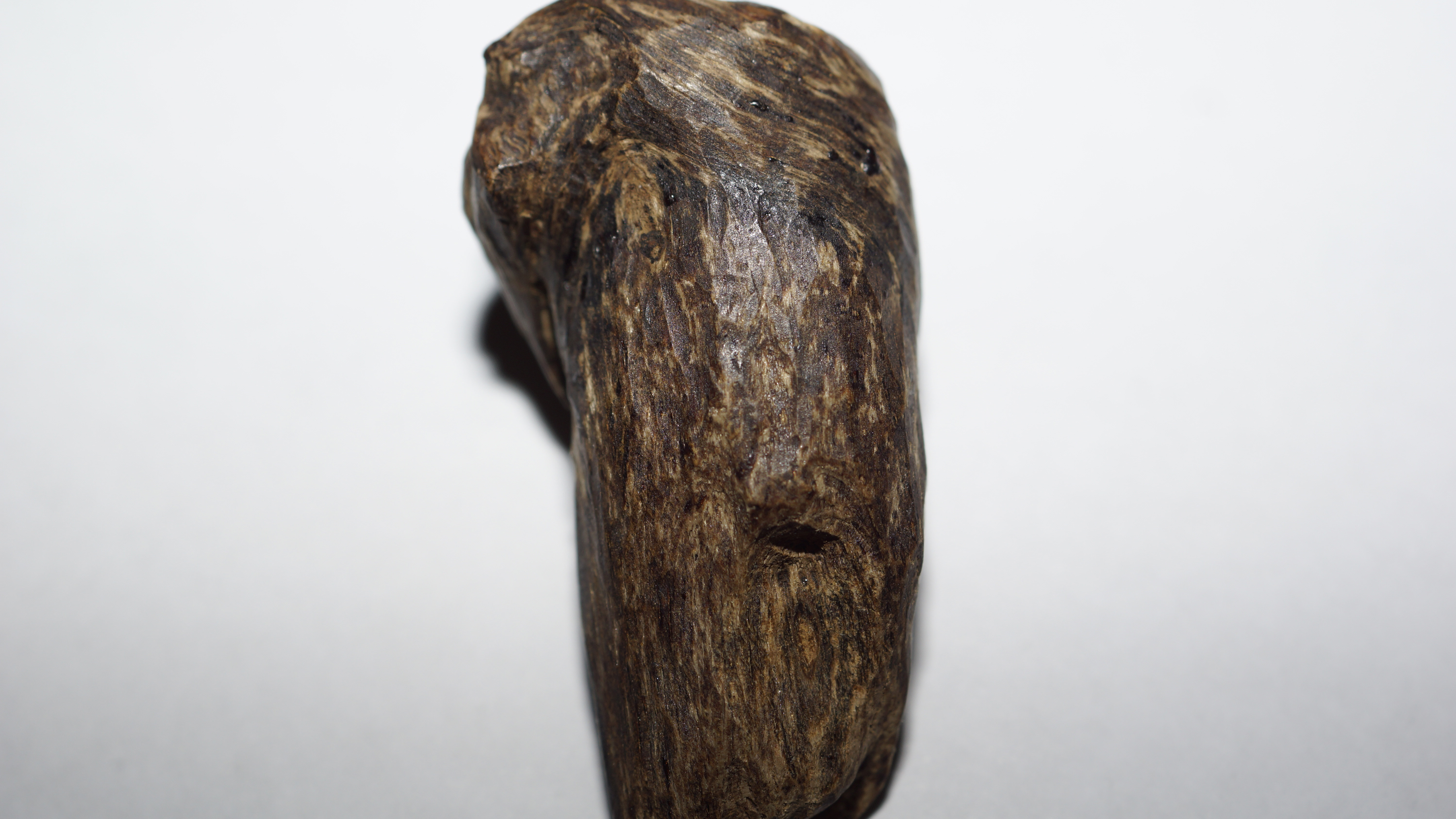 [Ouddict.com] Oud Wood