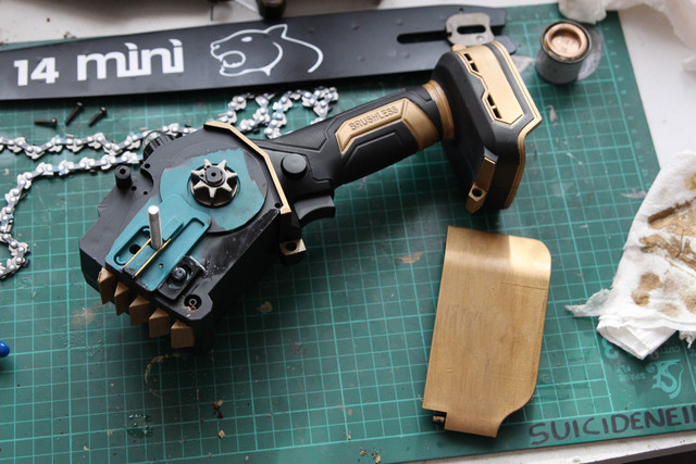 Chainsword (33)
