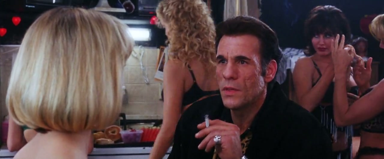 Showgirls Screenshot