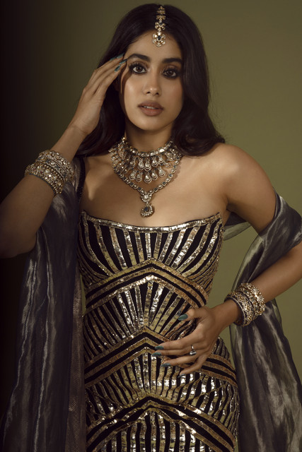JANHVI-KAPOOR-8
