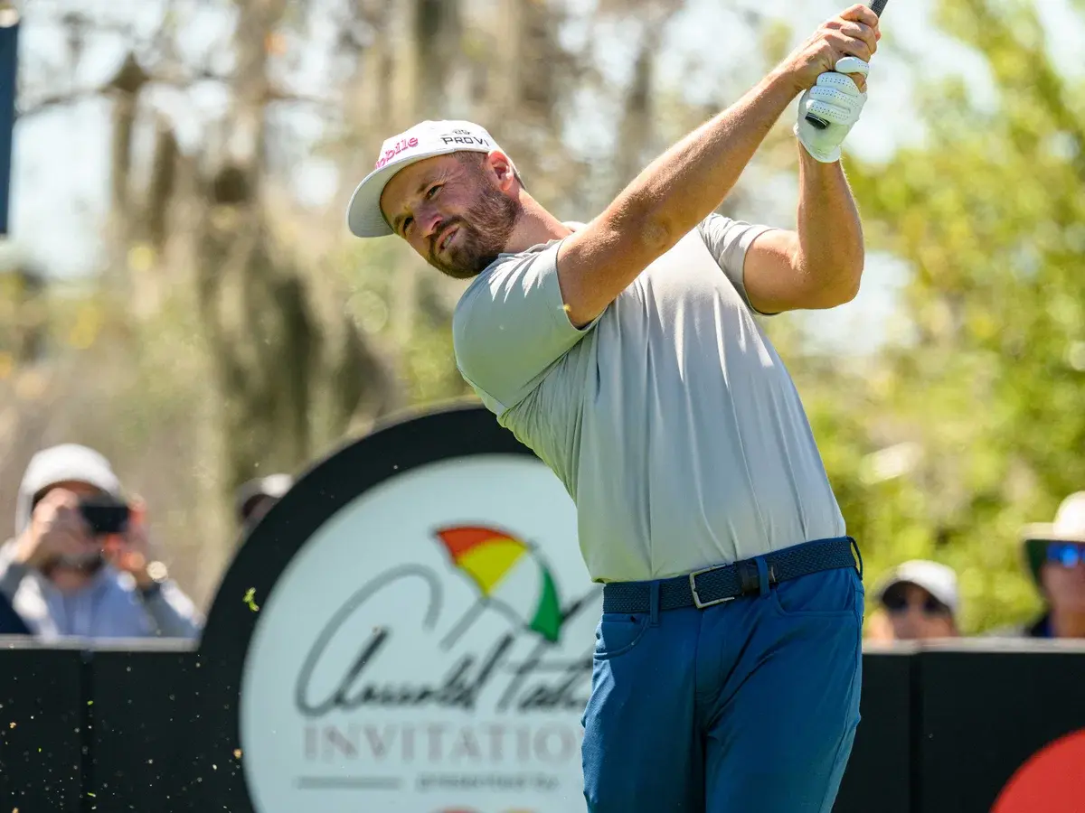 Wyndham Clark Leads US Open at Shinnecock Hills