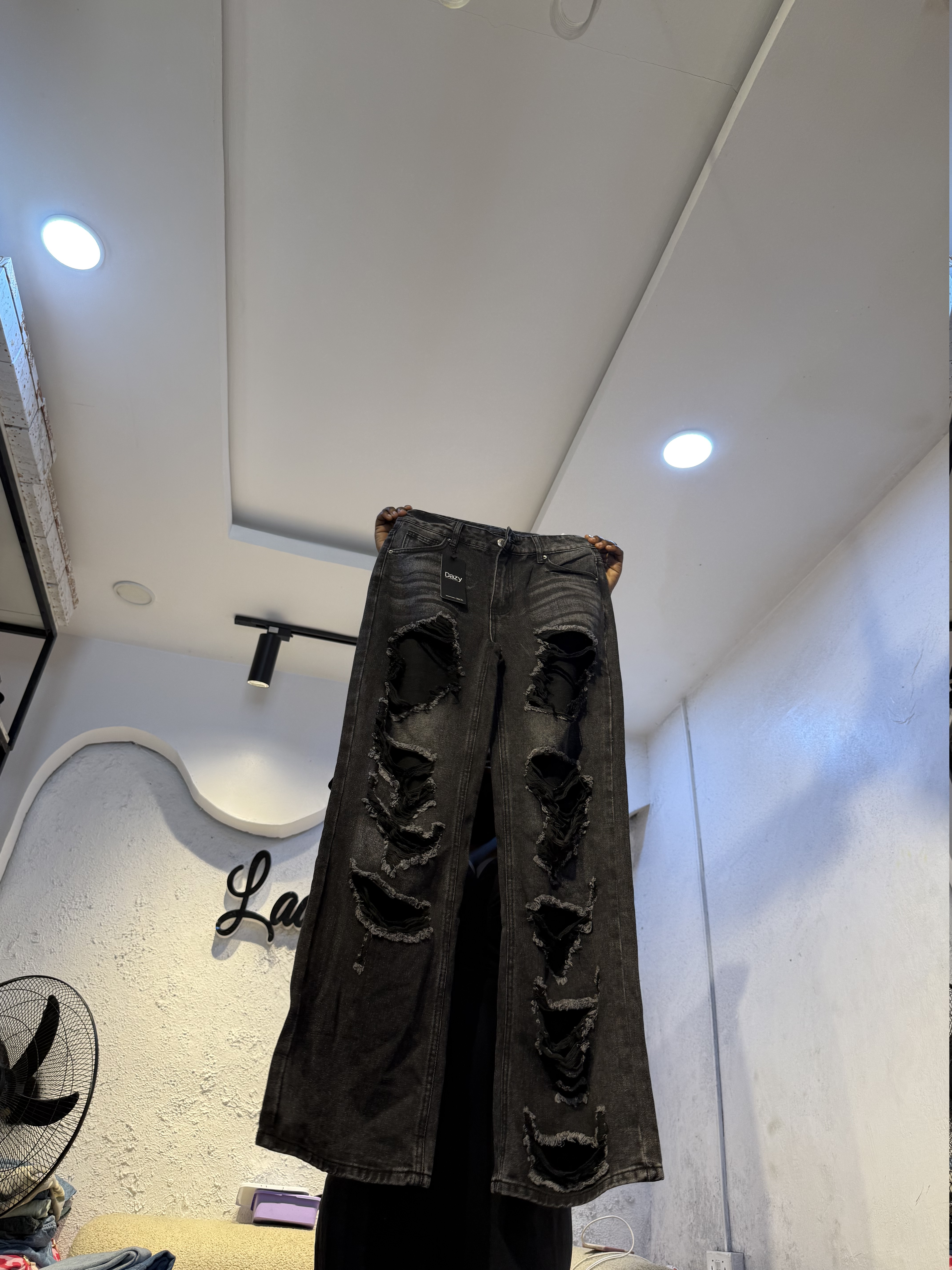 Waist 28