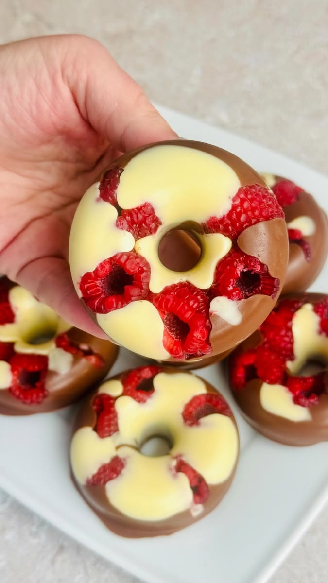 ChocoDonut de banana com chocolate branco