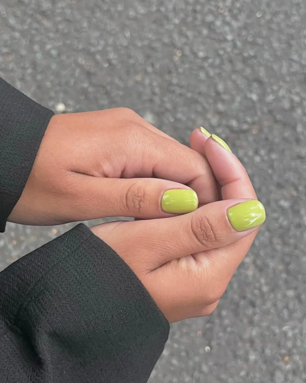 Pistachiul cucerește scena beauty în această vară