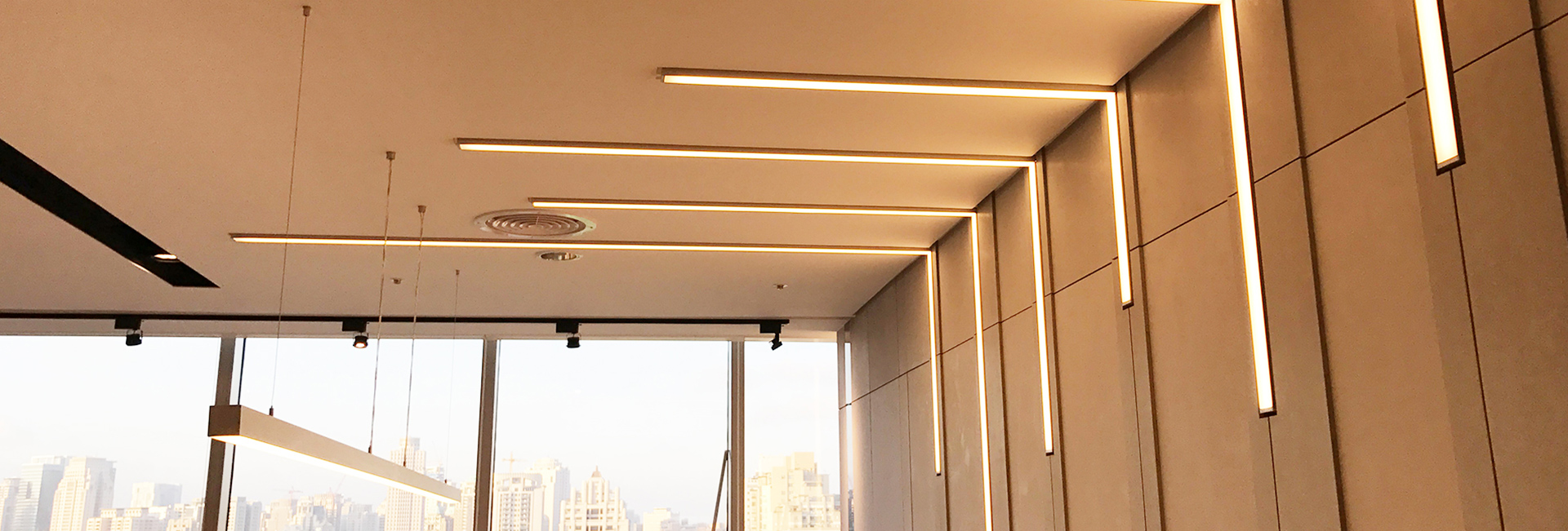 Hanging LED Pendant Linear Light White