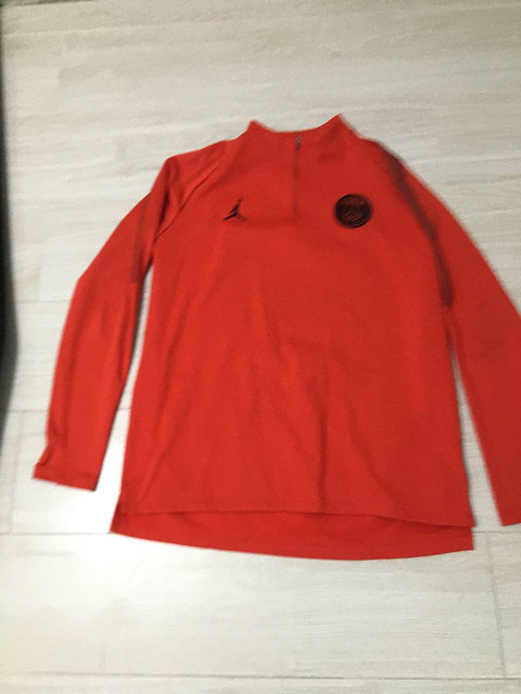 PSG-zip-top-train-red.jpg