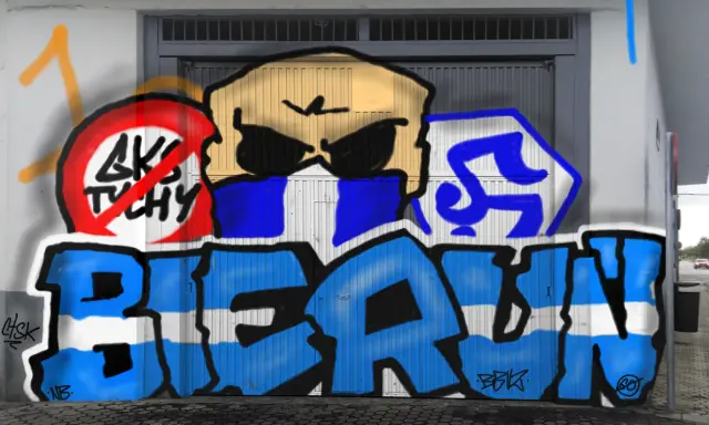 Graffiti artwork by vandald